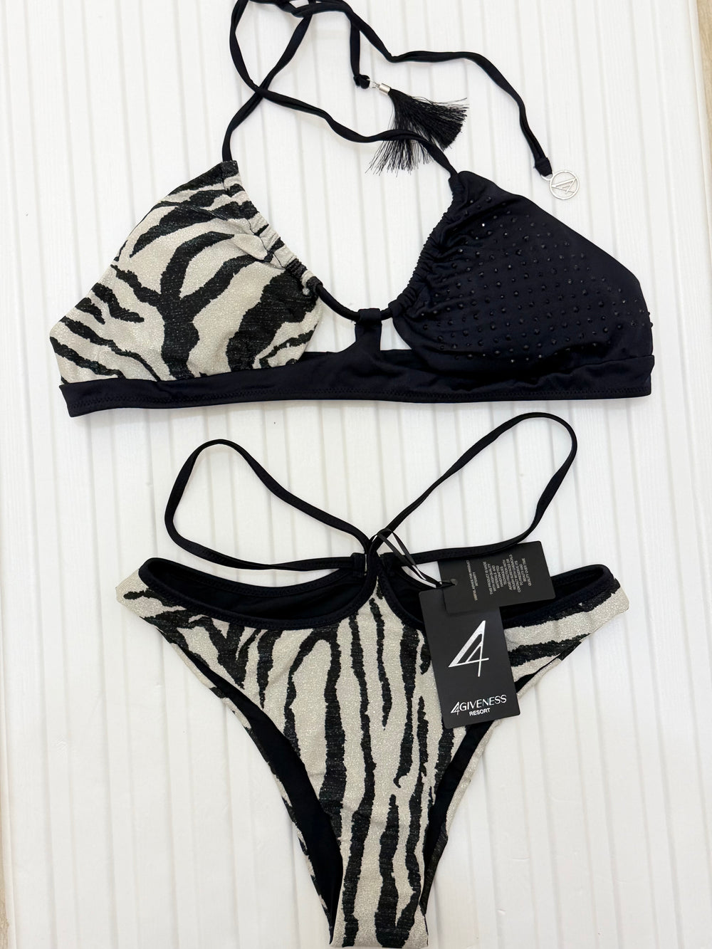 Bikini 4giveness