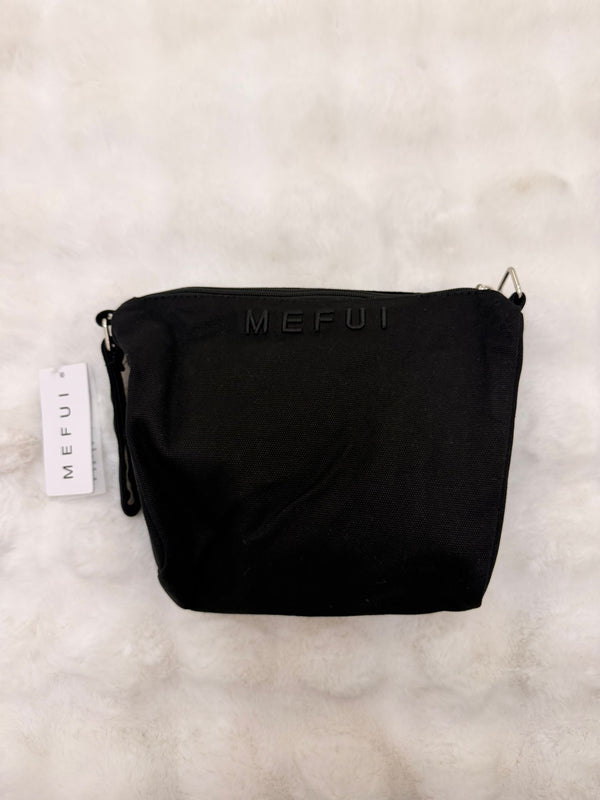 Pochette me fui