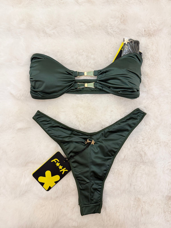 Bikini F**k